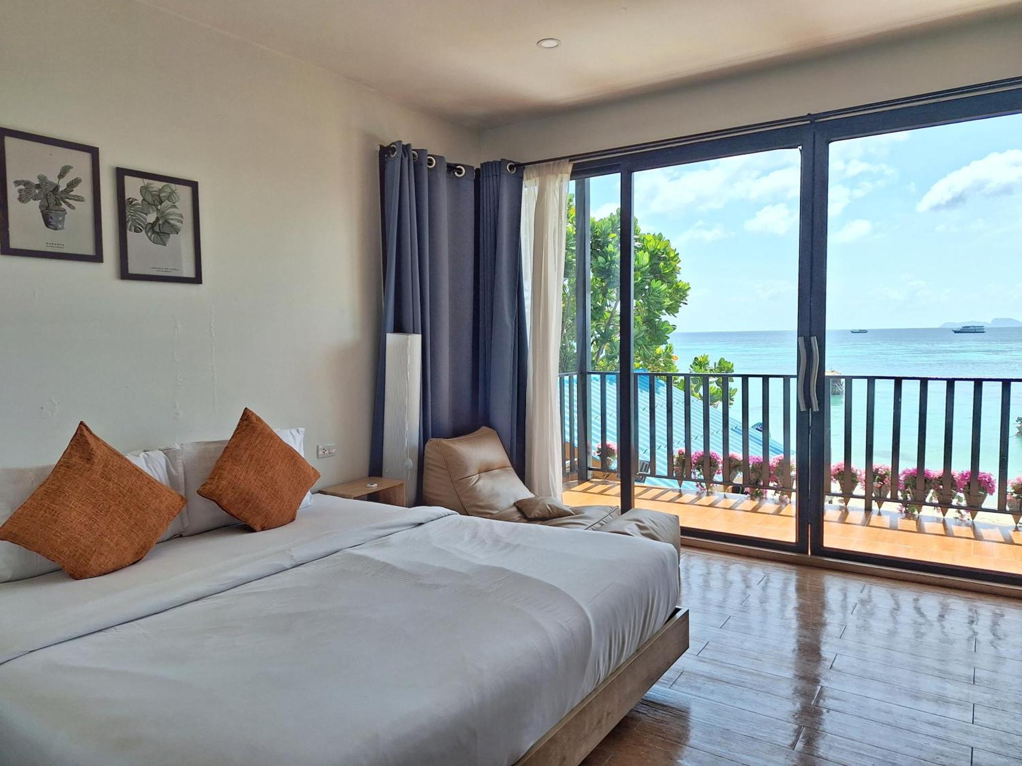 Lipe Sunrise Beach House Exterior foto