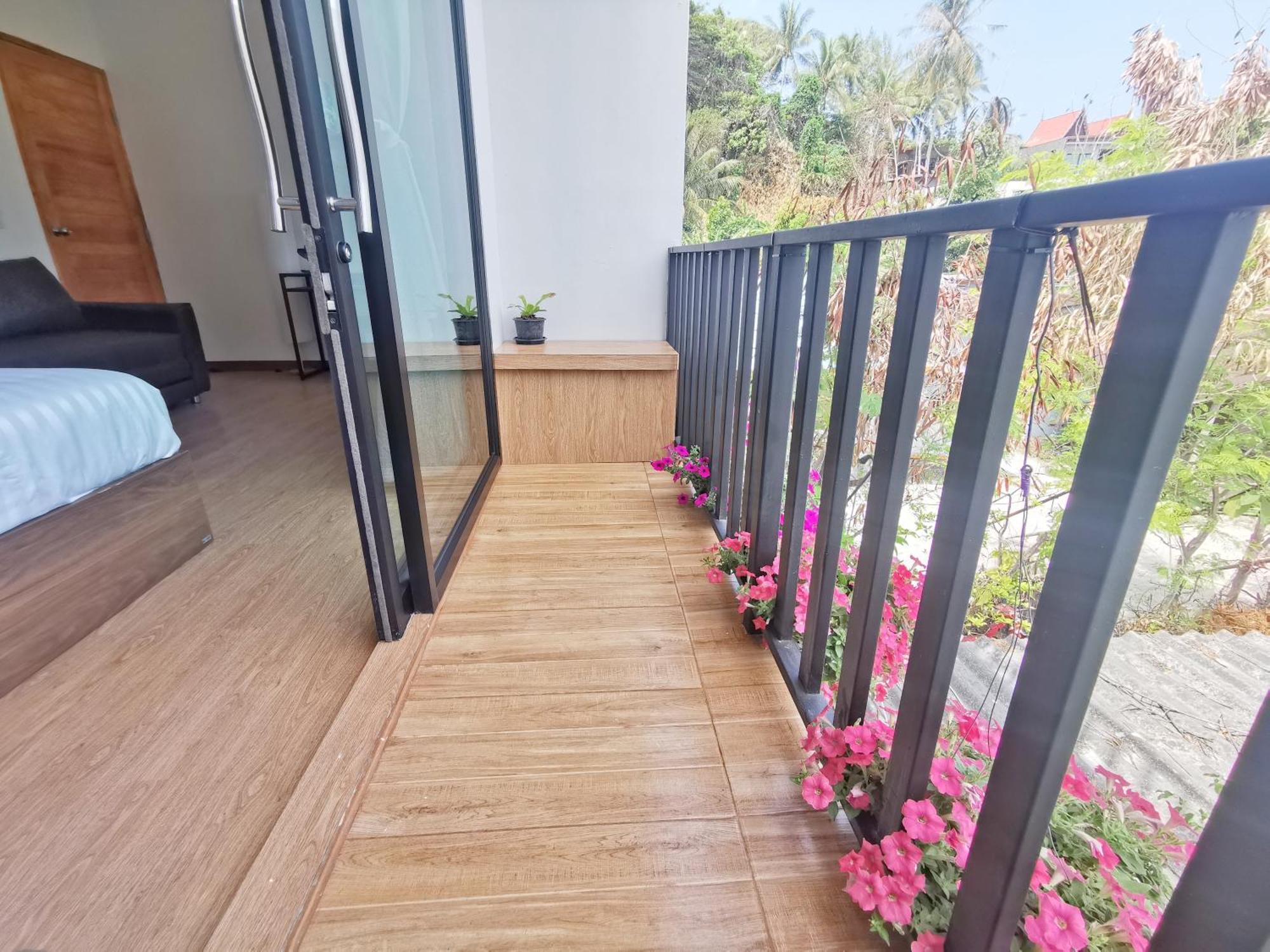Lipe Sunrise Beach House Exterior foto